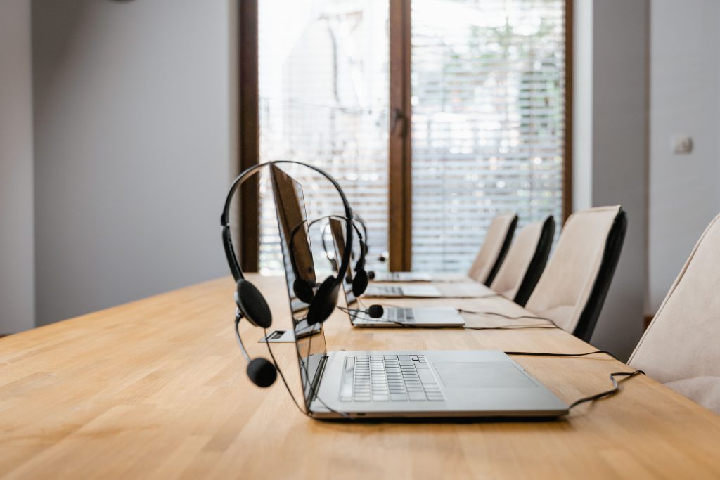 Simultaneous Translation Services